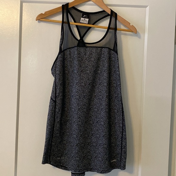 Nike Racerback Tank Size Large - Picture 2 of 2